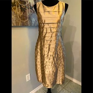 EUC Ellen Tracy Gold Layered Evening Dress to Ring in the New Year!